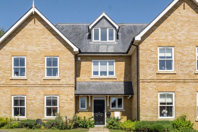 3-bed house on 31 St. Crispin Close, Worth, Deal, £425,000