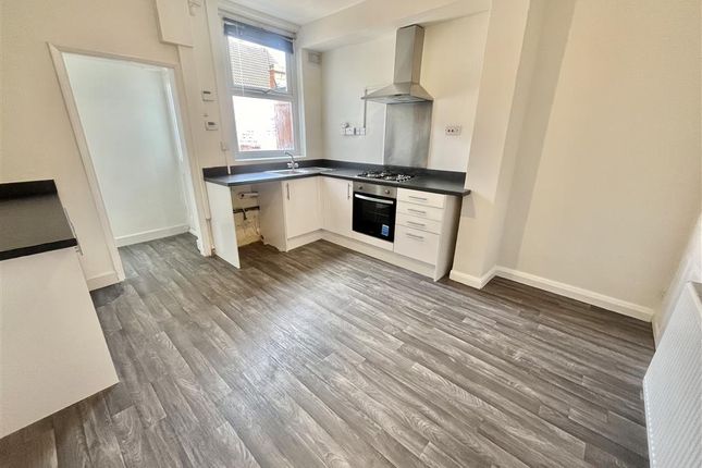 6, Elton Terrace, NOTTINGHAM photo 3
