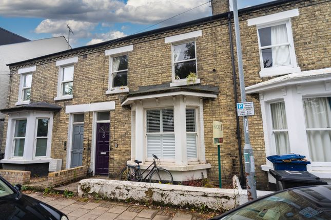 Thumbnail Flat for sale in Devonshire Road, Cambridge