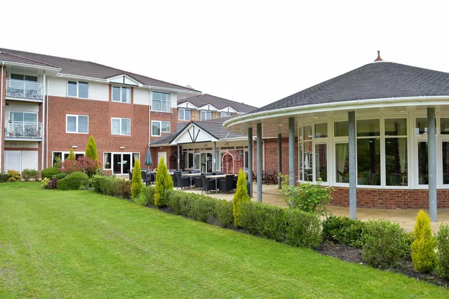 Property 1 of 10. Communal Gardens