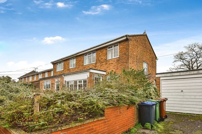 End terrace house for sale in Eastern Avenue, Monkton Park, Chippenham