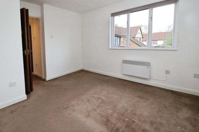 9, Pimpernel Grove, Milton Keynes photo 4