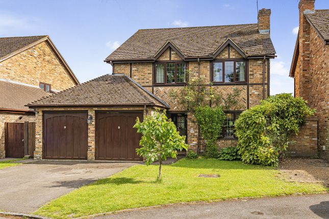 Thumbnail Detached house for sale in The Oaks, Farnborough, Hampshire