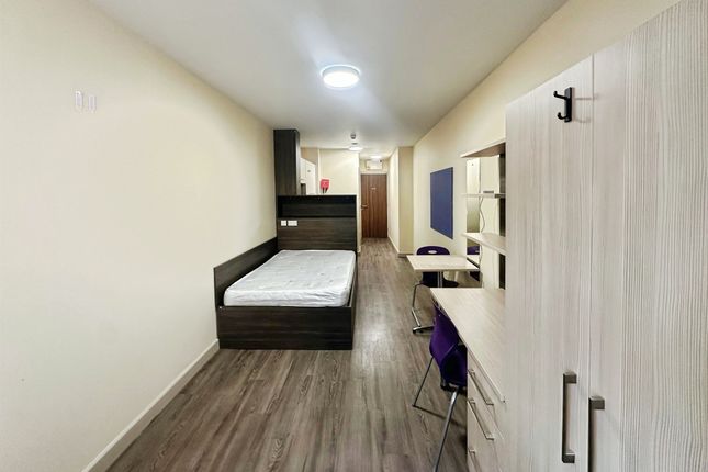 Flat 38, Halley House, 35-37, Hounds Gate, Nottingham photo 4