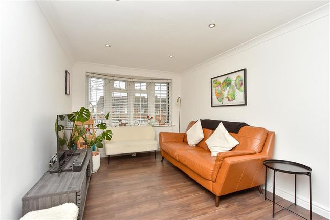 Kitchen/ Living Area