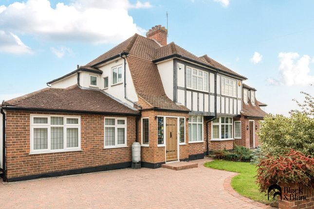 4-bed house on 2, Pickhurst Green, Bromley, £825,000