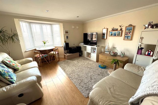 26, Passage Close, Weymouth photo 4