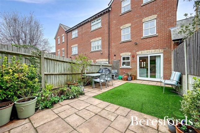 End terrace house for sale in Worrin Road, Flitch Green