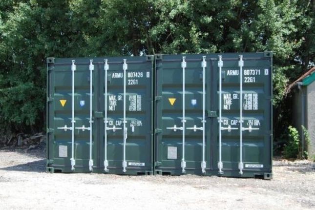 Commercial property to let in Storage Container, Fairford