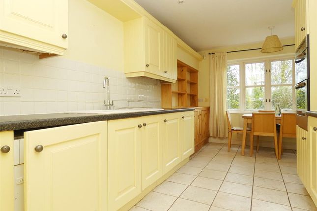 Semi-detached house to rent in Cherry Orchard, Littlebourne