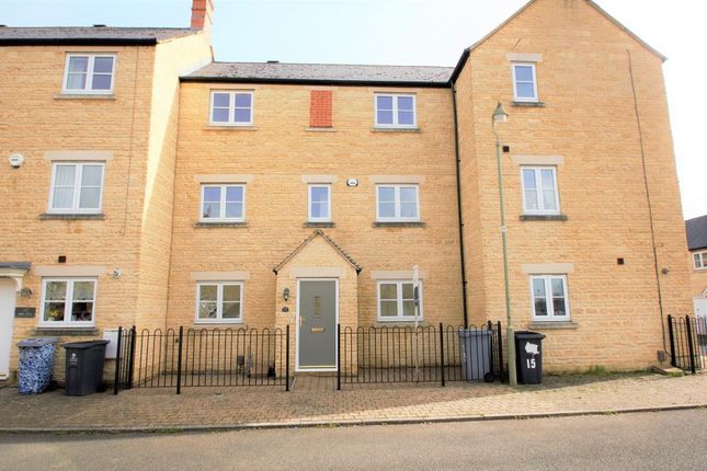 Terraced house to rent in Pine Rise, Witney, Oxfordshire