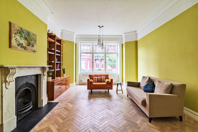 Hyde_Park_Mansions_02
