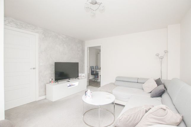 103 Brutus Court, North Hykeham, Lincolnshire photo 3
