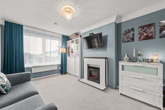 19 Ash Grove, Blackburn, West Lothian photo 2