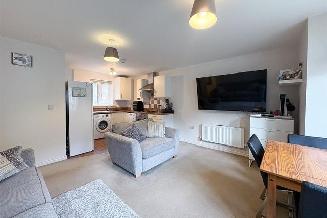 Flat 1, Ash House, 10 Orchard Close, Burgess Hill photo 4