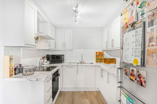 2-bed flat on 49, Maltings Close, London, £325,000