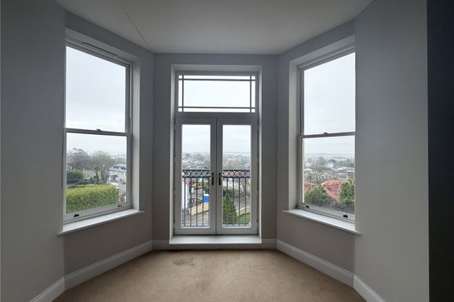 Flat 12A Mansion House, Bryn Y Mor,, Narberth Road, Pembrokeshire photo 4