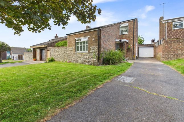 3-bed house on 16, Lesser Foxholes, Shoreham-by-sea, £625,000