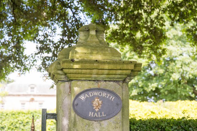 Wadworth Hall Lane, Wadworth photo 2