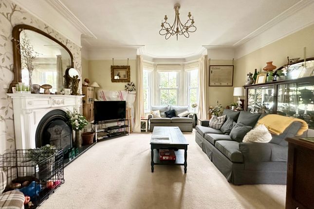 Rhyll House, 4 Henrietta Place, Exmouth photo 4