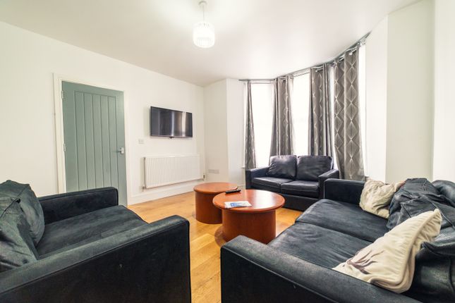 42, Kincraig Street, Cardiff photo 2