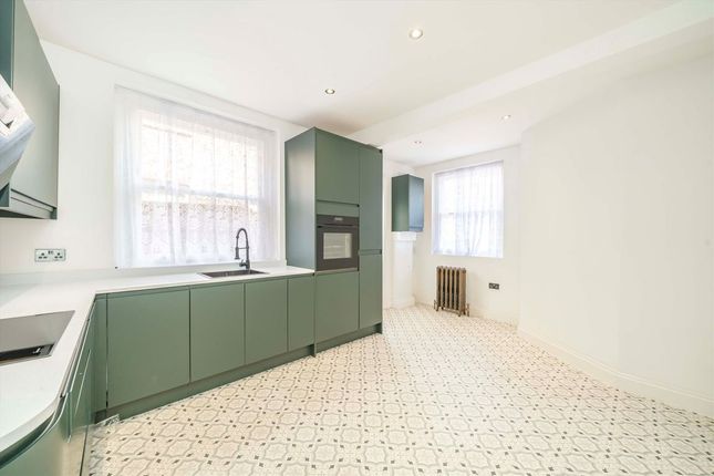 108, Emlyn Road, London photo 4
