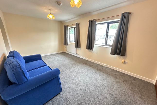 Flat, 1a, Lion Yard, Brecon photo 2
