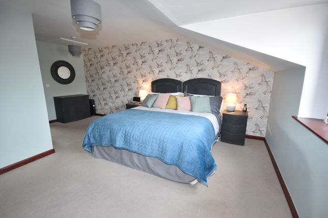 Town house for sale in Ferry Road, Norwich