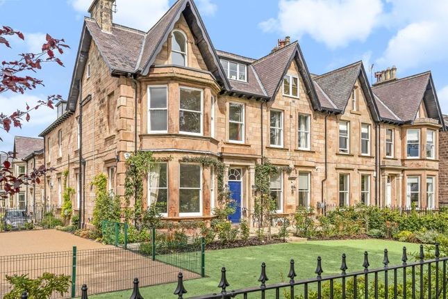 Thumbnail Flat to rent in York Place, Harrogate