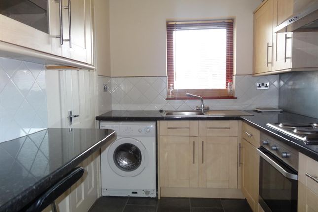 Flat to rent in 14 Castle Court, Wem, Shropshire