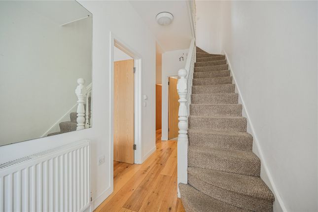 70, Warwick Road, London photo 2