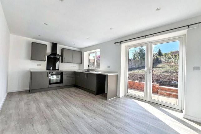 134a Halton Road, Runcorn photo 2