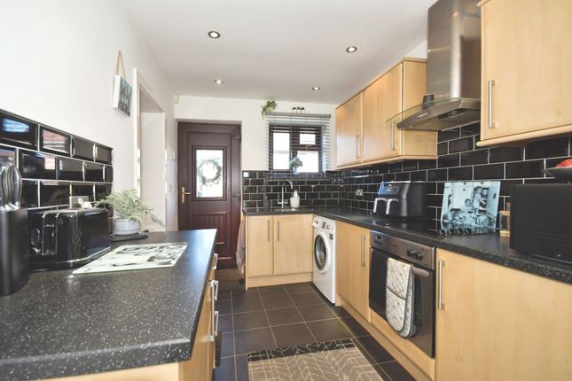 21, Columbell Way, Matlock photo 2
