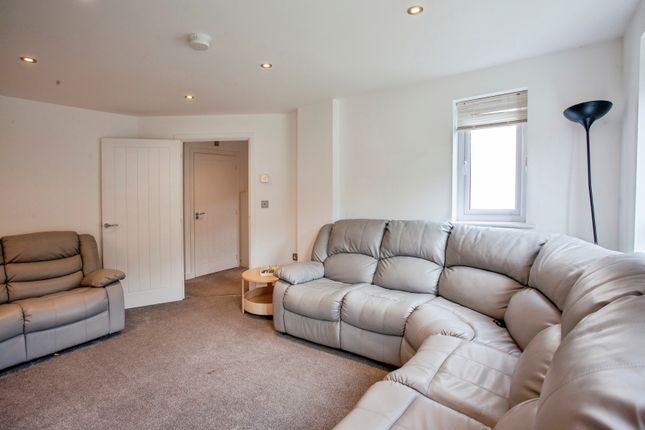 10, Letwell Way, Rotherham photo 4
