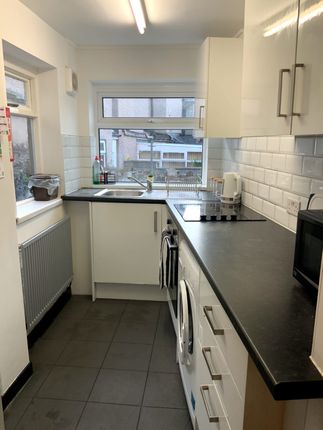 Terraced house to rent in High Street, Bangor