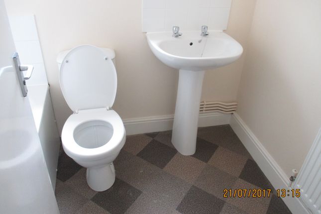 317A 1st floor, High Street, Sheerness photo 4