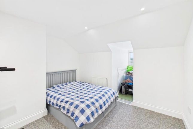 Flat 7, 2 Market Place, St. Columb photo 5