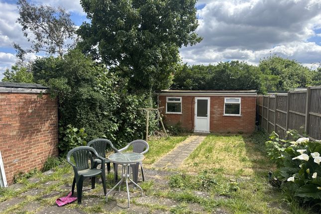 77 Springfield Mount,, Springfield Mount, Colindale photo 2