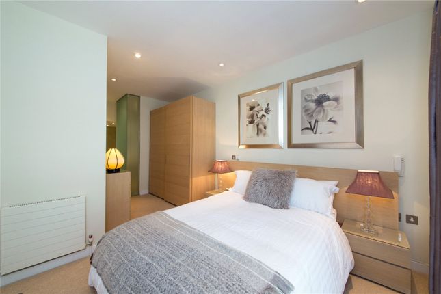 Mews house to rent in Dunworth Mews, Notting Hill, London
