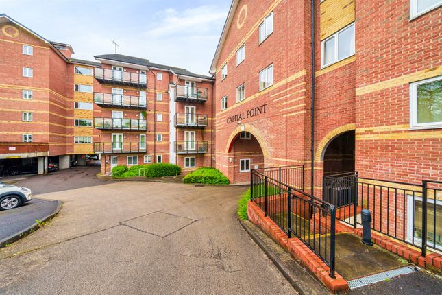 Thumbnail Flat to rent in Capital Point, Reading