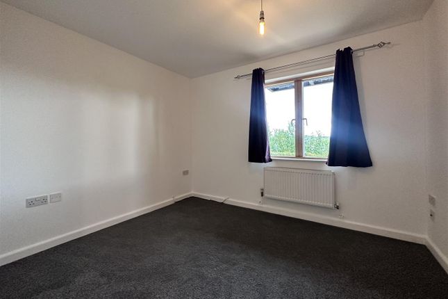 Flat 2, City Heights, Thorpe Road, Norwich photo 5