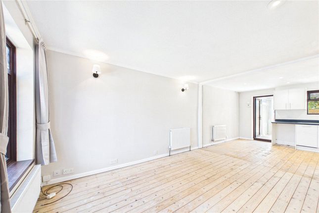 MARKETING CARD - 33,, Wedgewood Way, Reading photo 4