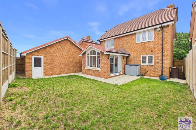 6, Walnut Tree Grove, Hoo photo 4