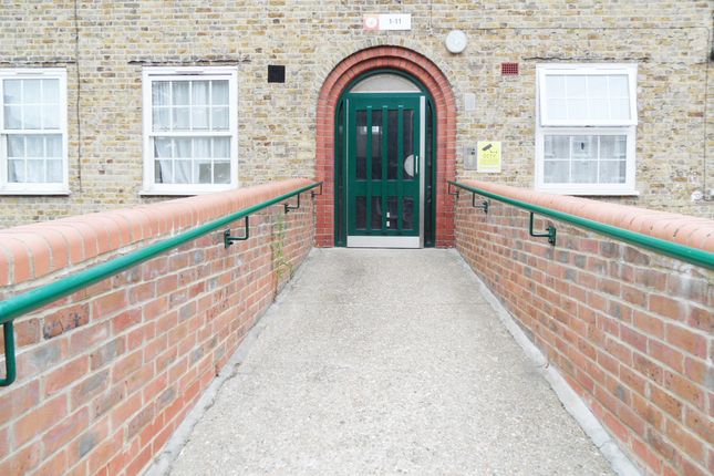 11, Wingrove Road, Catford photo 2