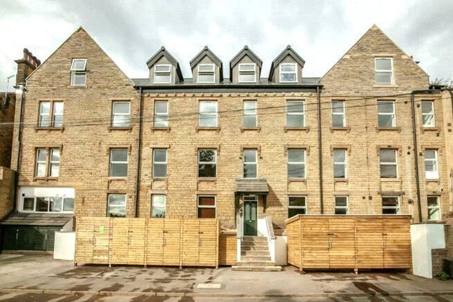 Thumbnail Flat to rent in Bankfield Road, Huddersfield