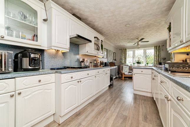 318, York Road, Stevenage photo 2