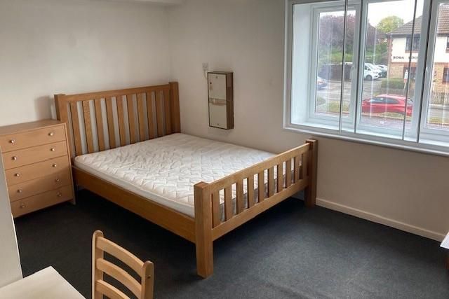 Thackeray Lodge, Feltham photo 4