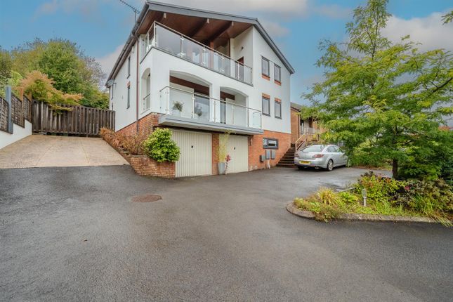 19 Oaks Court-2 - Copy.Jpg