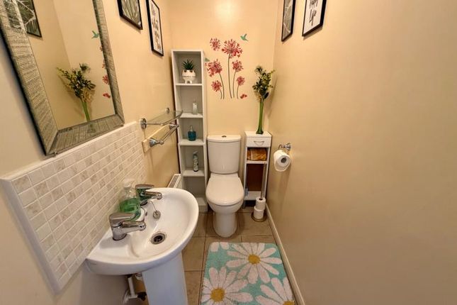 118, Village Drive, Telford photo 4