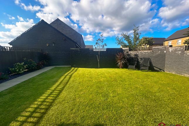 34 Pioneer Way, Hull photo 4